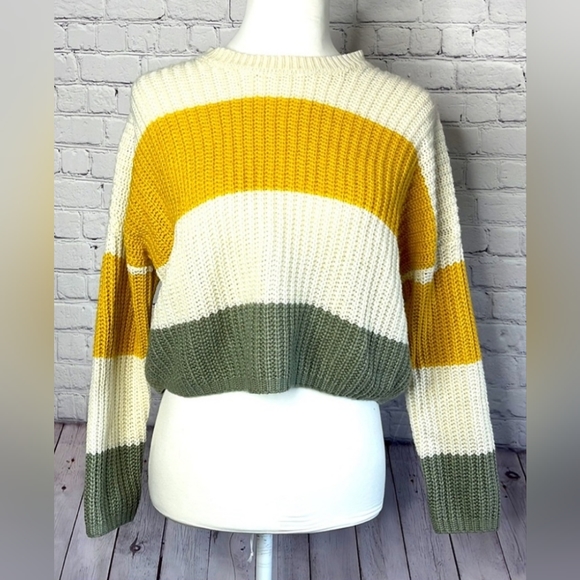 MOON & MADISON Chunky Knit Colorblock Cropped Sweater, XS - Picture 3 of 9